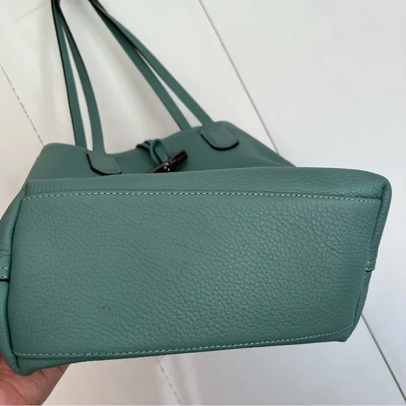 Longchamp Roseau Essential Grained Leather Sage Green Cuir Shoulder Tote Bag - Picture 6 of 9